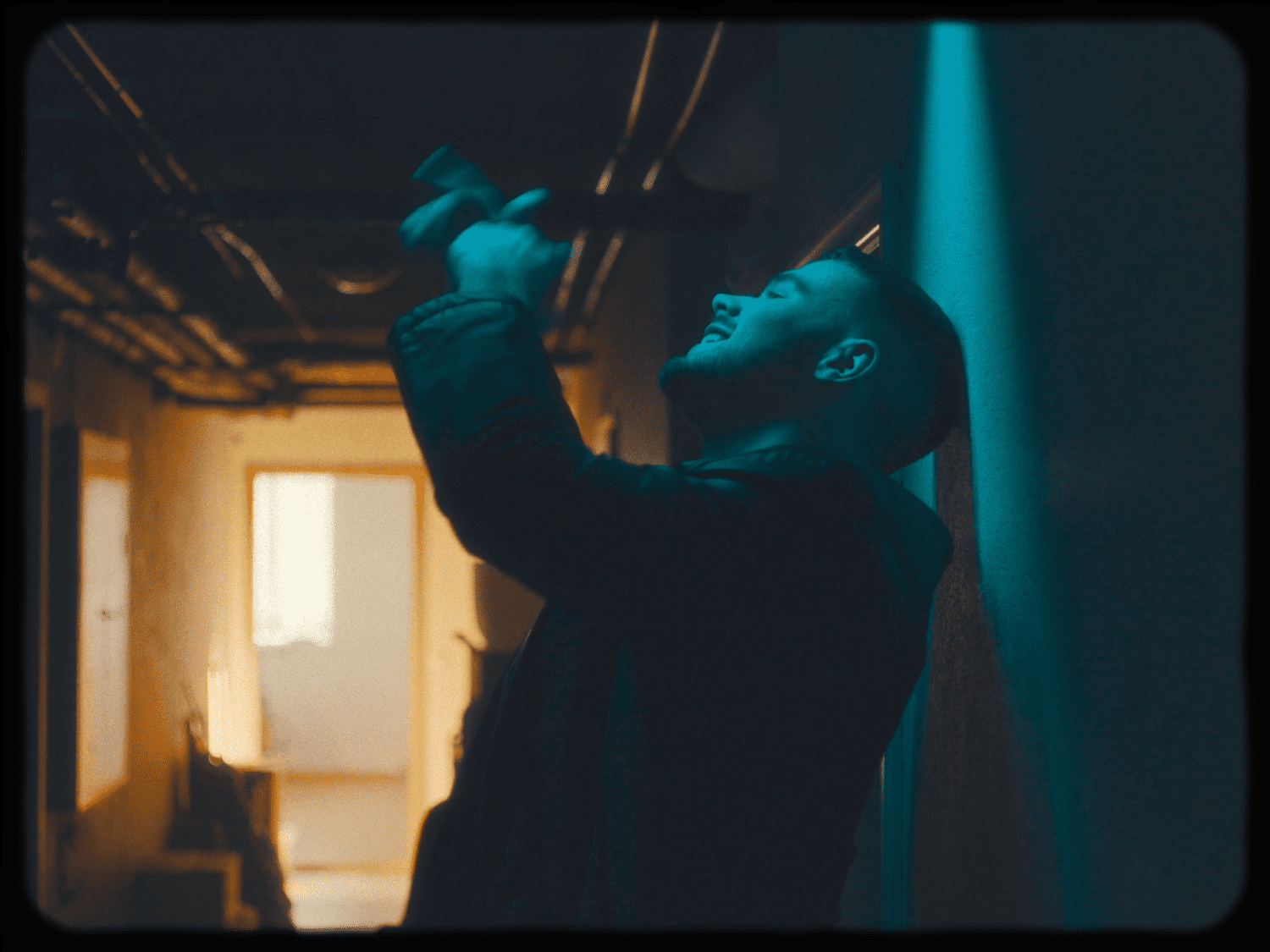 Stjörnuhrap — Music Video — still 2
