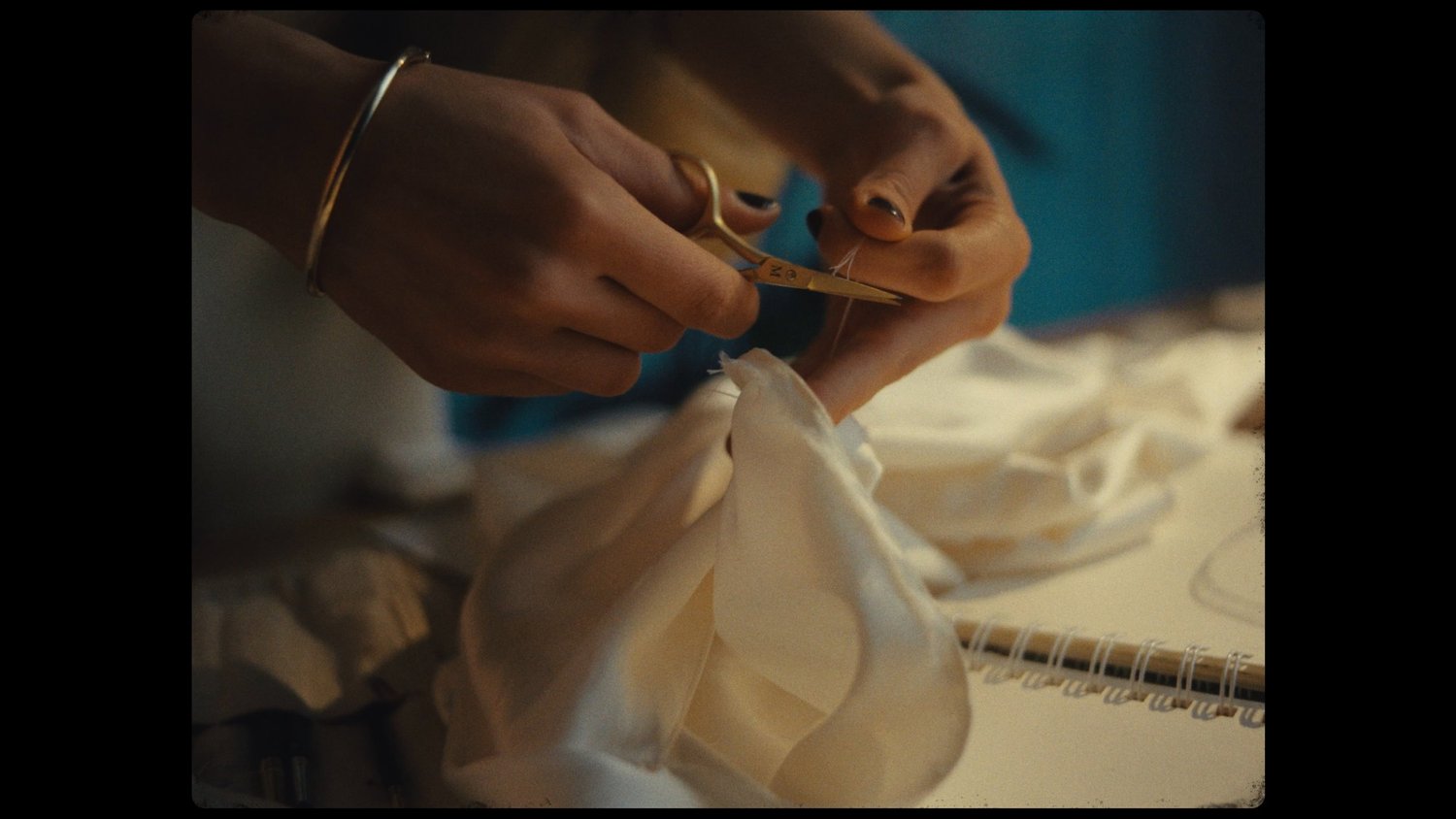 SÁÁ — Commercial — still 1